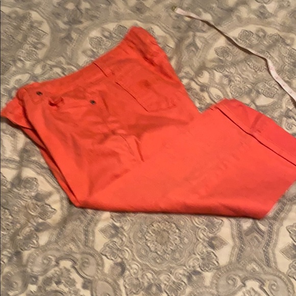 Coral Capris - Picture 5 of 5